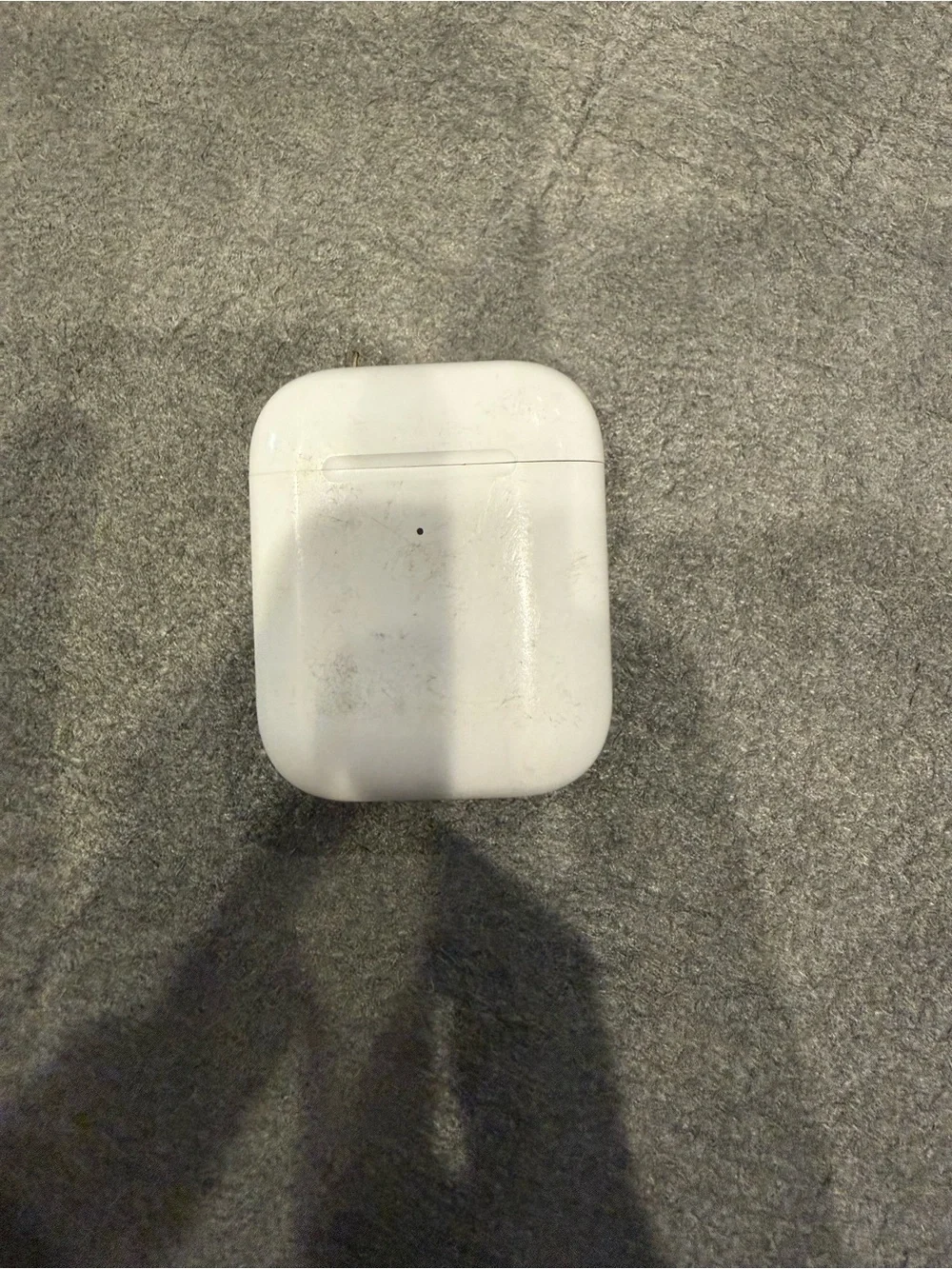 Apple White Earbud Charging Case